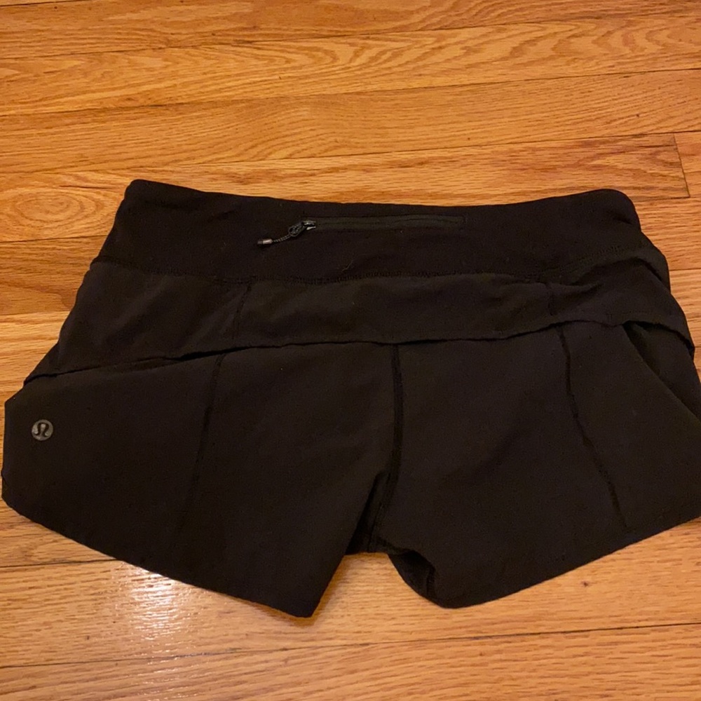 LULU SHORTS - Picture 2 of 3